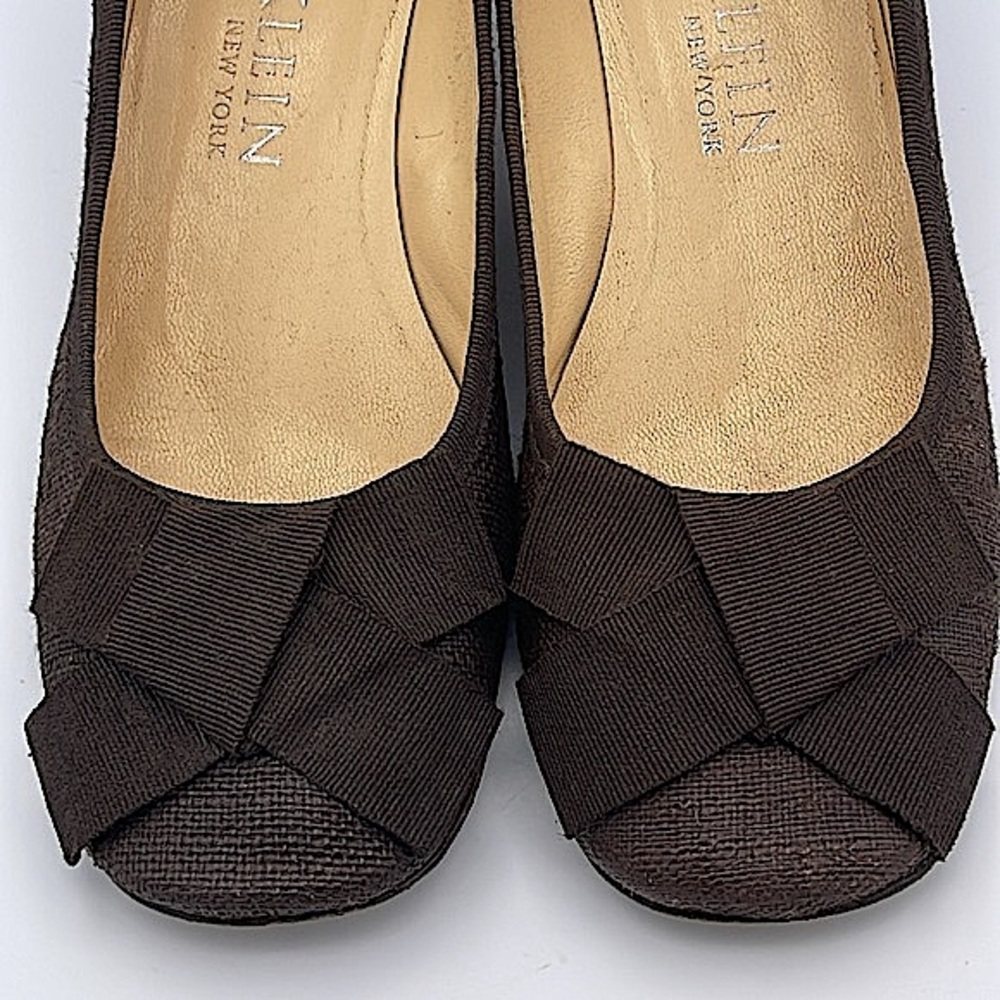 ANNE KLEIN NEW YORK | Brown Bow Tweed Kitten Heel Pumps | Sz 7M - Picture 3 of 15